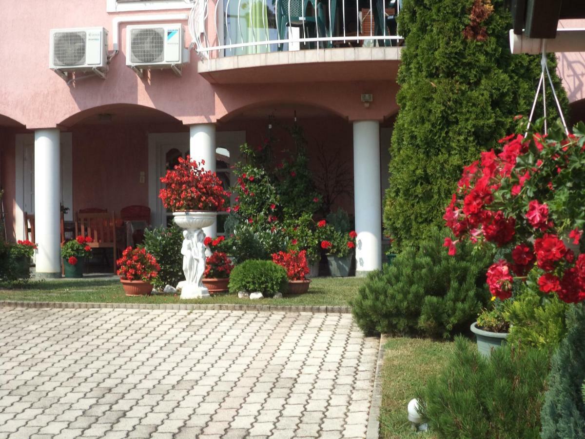 Maria Apartman Hévíz Exteriör bild
